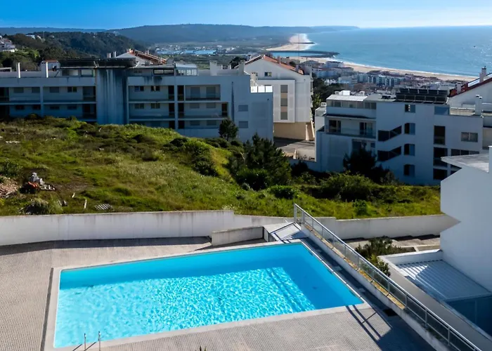 Апартаменты T2 Azure Coast Назаре