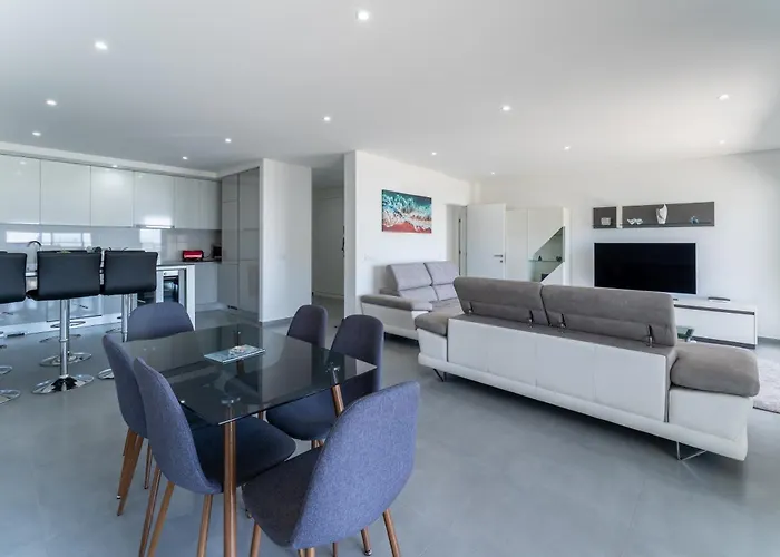 T2 Azure Coast Назаре