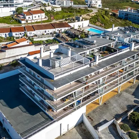 T2 Azure Coast Apartmán